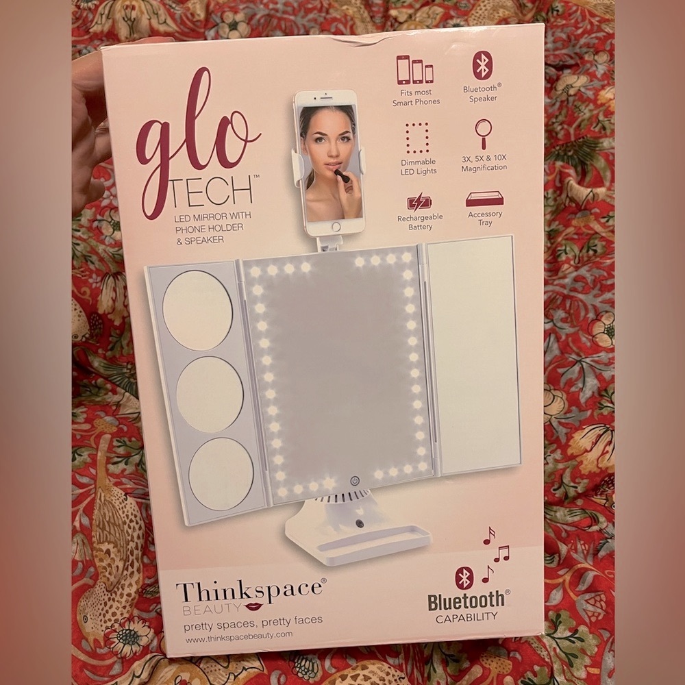 GloTech Bluetooth LED Makeup Mirror with Phone Attachment & blue tooth speaker